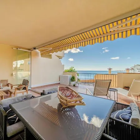 Appartement 2 Bed Apartment, Big Terrace, Pool, Views + Beach! *