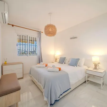 2 Bed Apartment, Big Terrace, Pool, Views + Beach! Appartement *