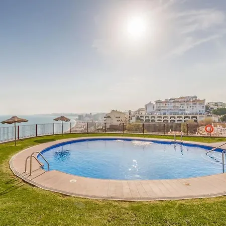 2 Bed Apartment, Big Terrace, Pool, Views + Beach! Benalmádena